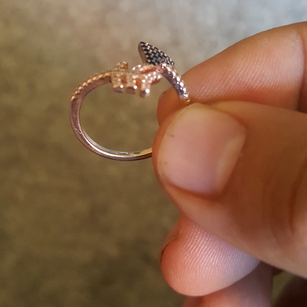 Ring - Picture 2 of 3